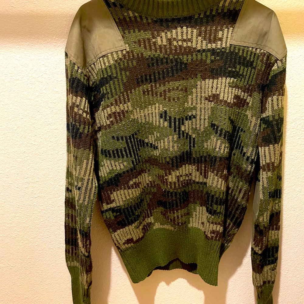 Oshman sweater, vintage 80’s , camouflage size XL